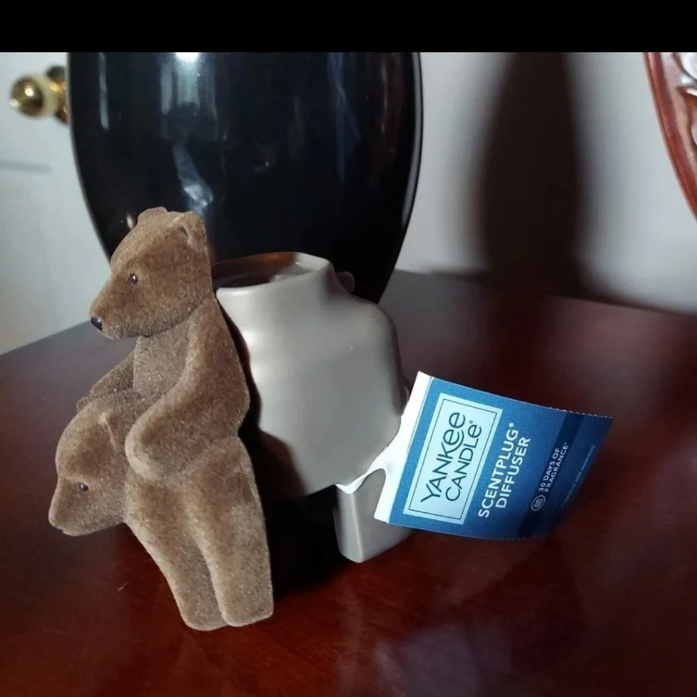YANKEE CANDLE Mama Bear & Cub Plug-in Scent Diffuser BNWT RETIRED!